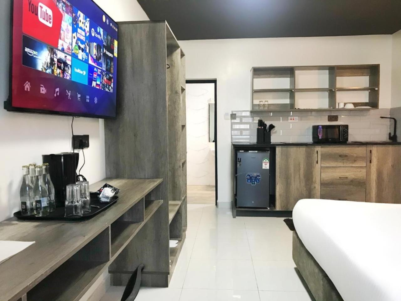 The Ivory Suites 蒙巴萨 外观 照片